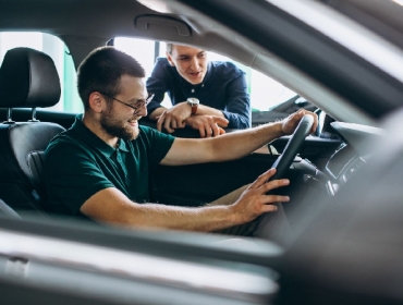 FOTOGALERIE fahrzeugberater-zum-autokauf.jpg