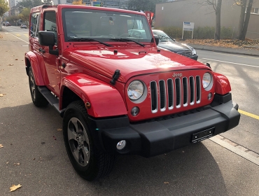 Verkaufte Autos Jeep_red_1.jpg